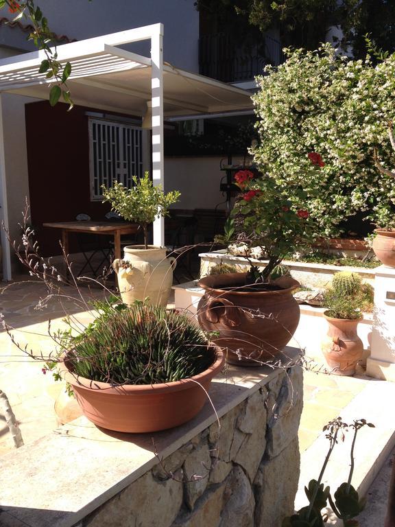 Bed and Breakfast Il Giardino Dei Limoni Aci Castello Zewnętrze zdjęcie