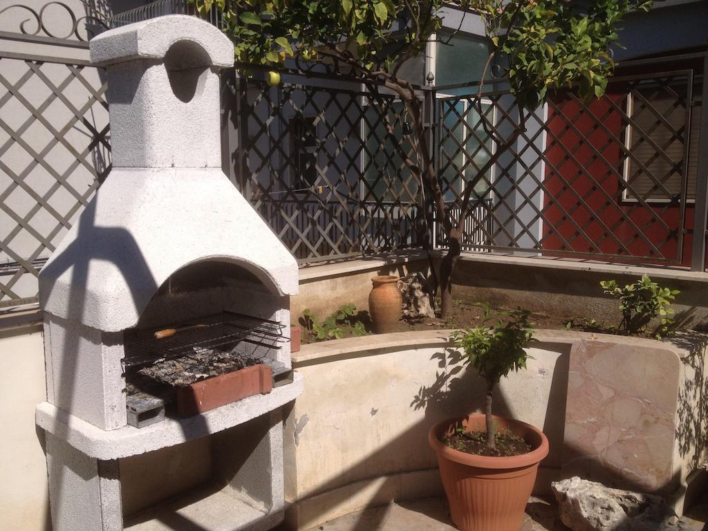 Bed and Breakfast Il Giardino Dei Limoni Aci Castello Zewnętrze zdjęcie
