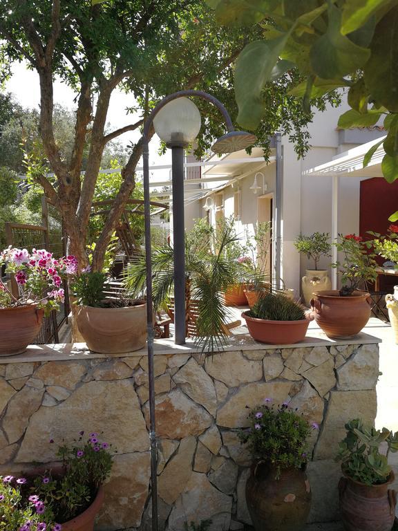 Bed and Breakfast Il Giardino Dei Limoni Aci Castello Zewnętrze zdjęcie