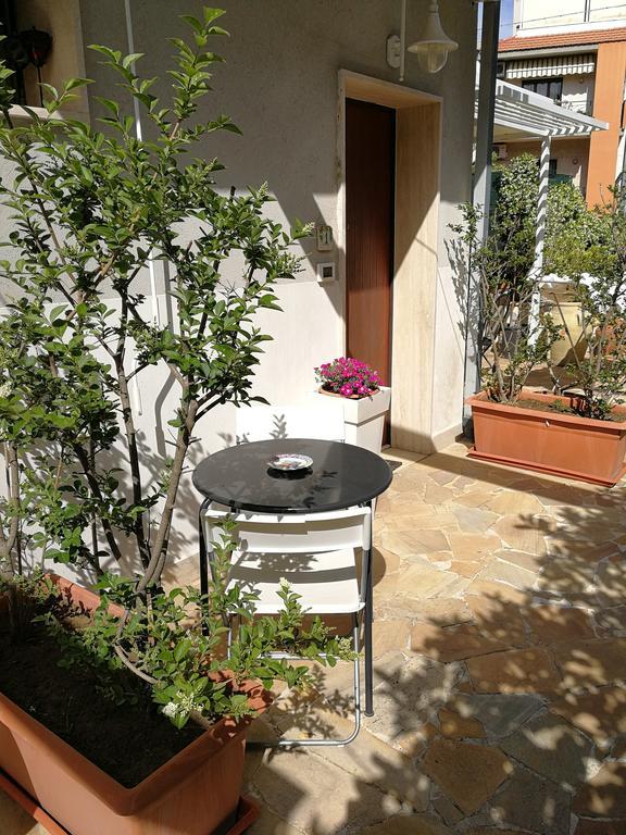 Bed and Breakfast Il Giardino Dei Limoni Aci Castello Zewnętrze zdjęcie