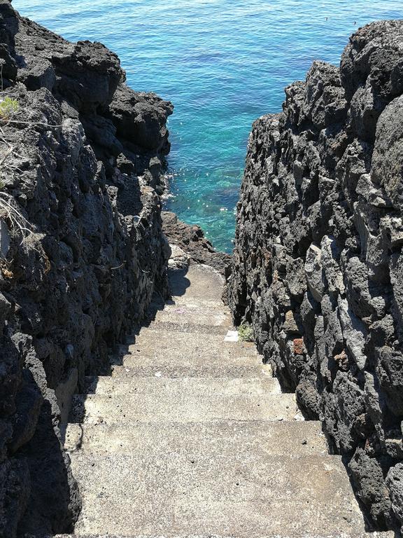 Bed and Breakfast Il Giardino Dei Limoni Aci Castello Zewnętrze zdjęcie