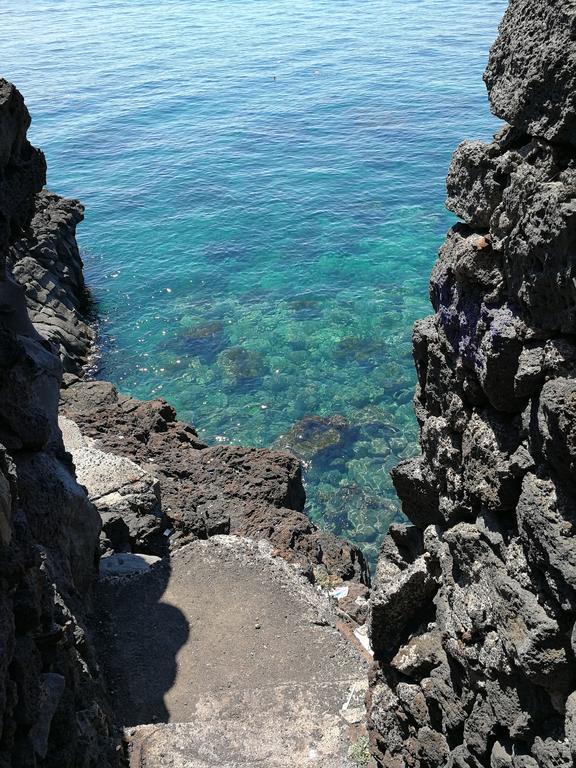 Bed and Breakfast Il Giardino Dei Limoni Aci Castello Zewnętrze zdjęcie